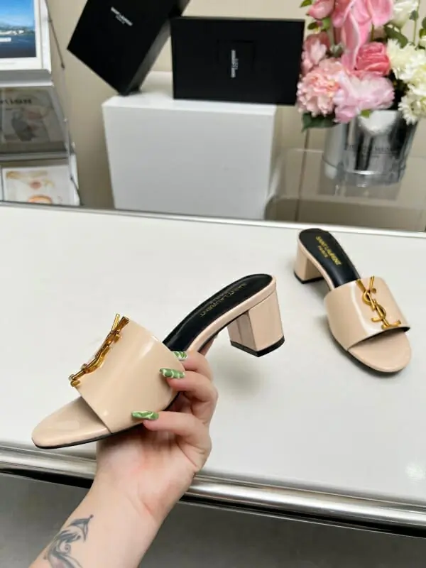 yves saint laurent ysl chaussons pour femme s_12111024